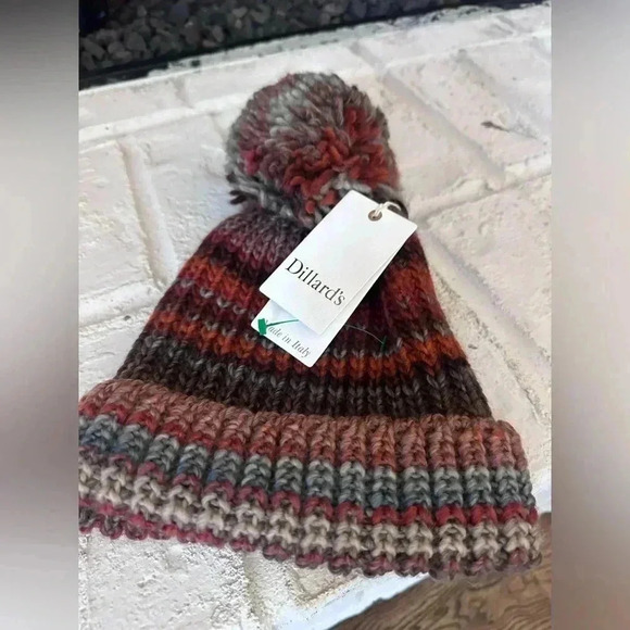 Wool blend hat from Dillards new w tags - Picture 2 of 11